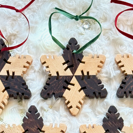 Hardwood Snowflake Maple & Wenge